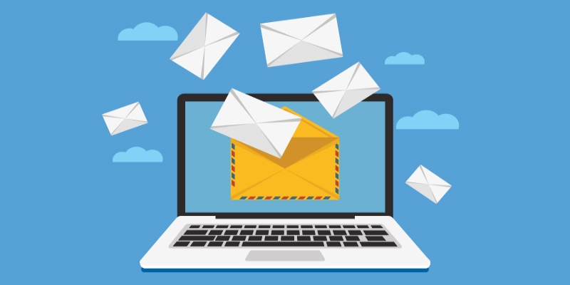 Bạn có thể gửi email để xin feedback hài hước từ khách hàng